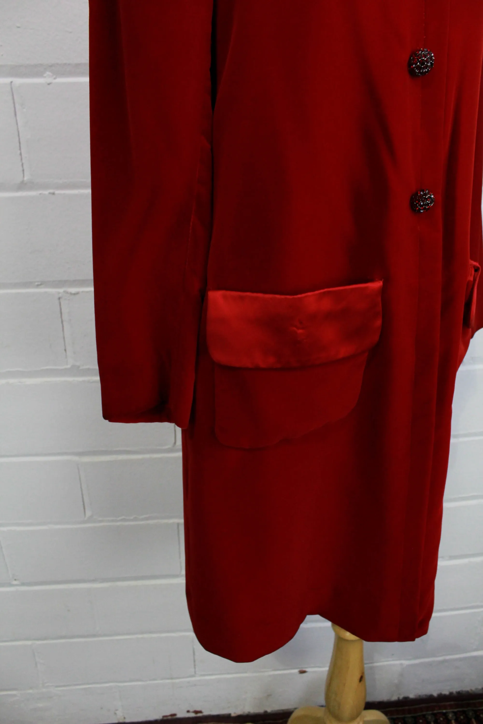 1960s Red Velvet Dress with Peter Pan Collar, Medium