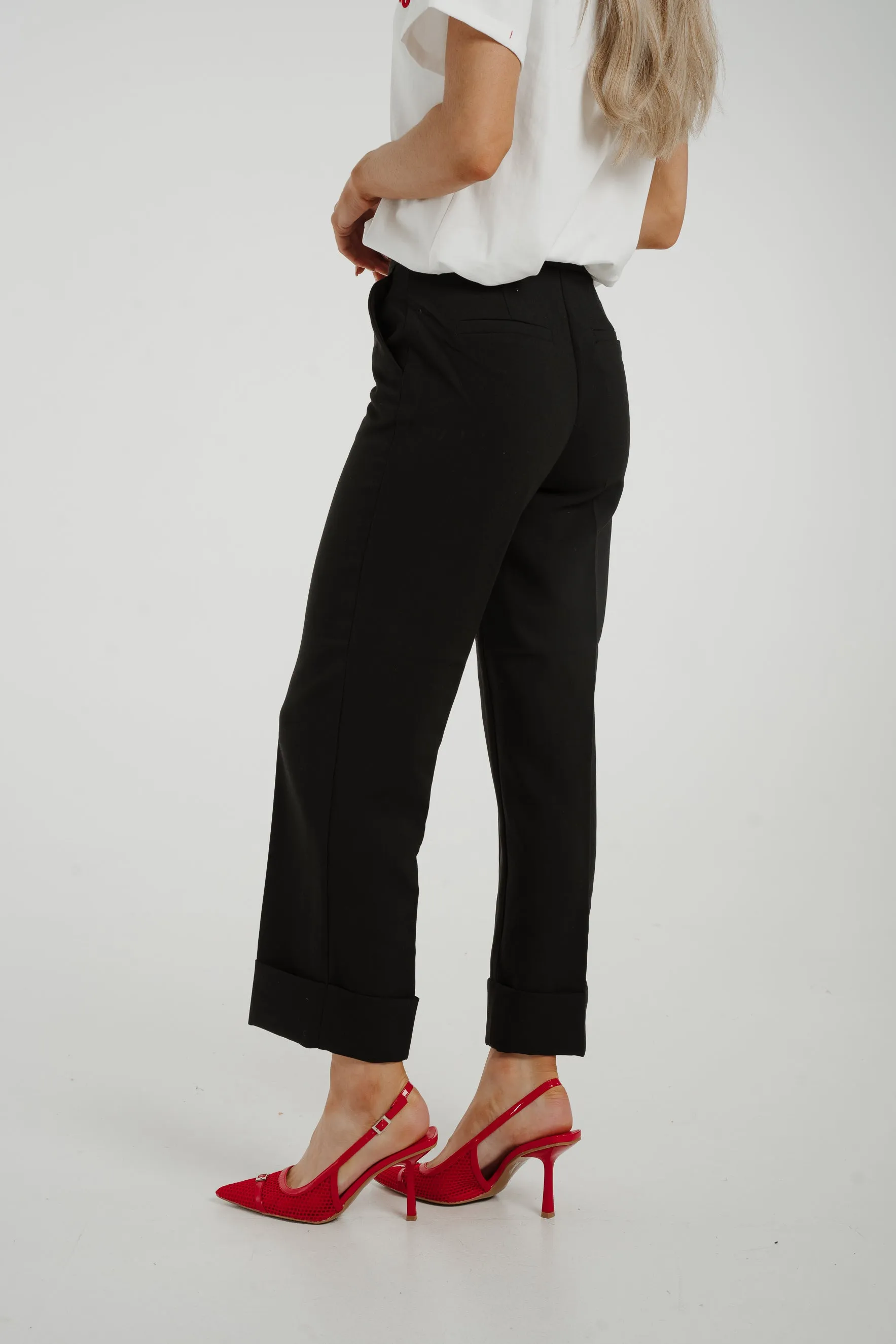 Cindy Cropped Straight Leg Trouser In Black