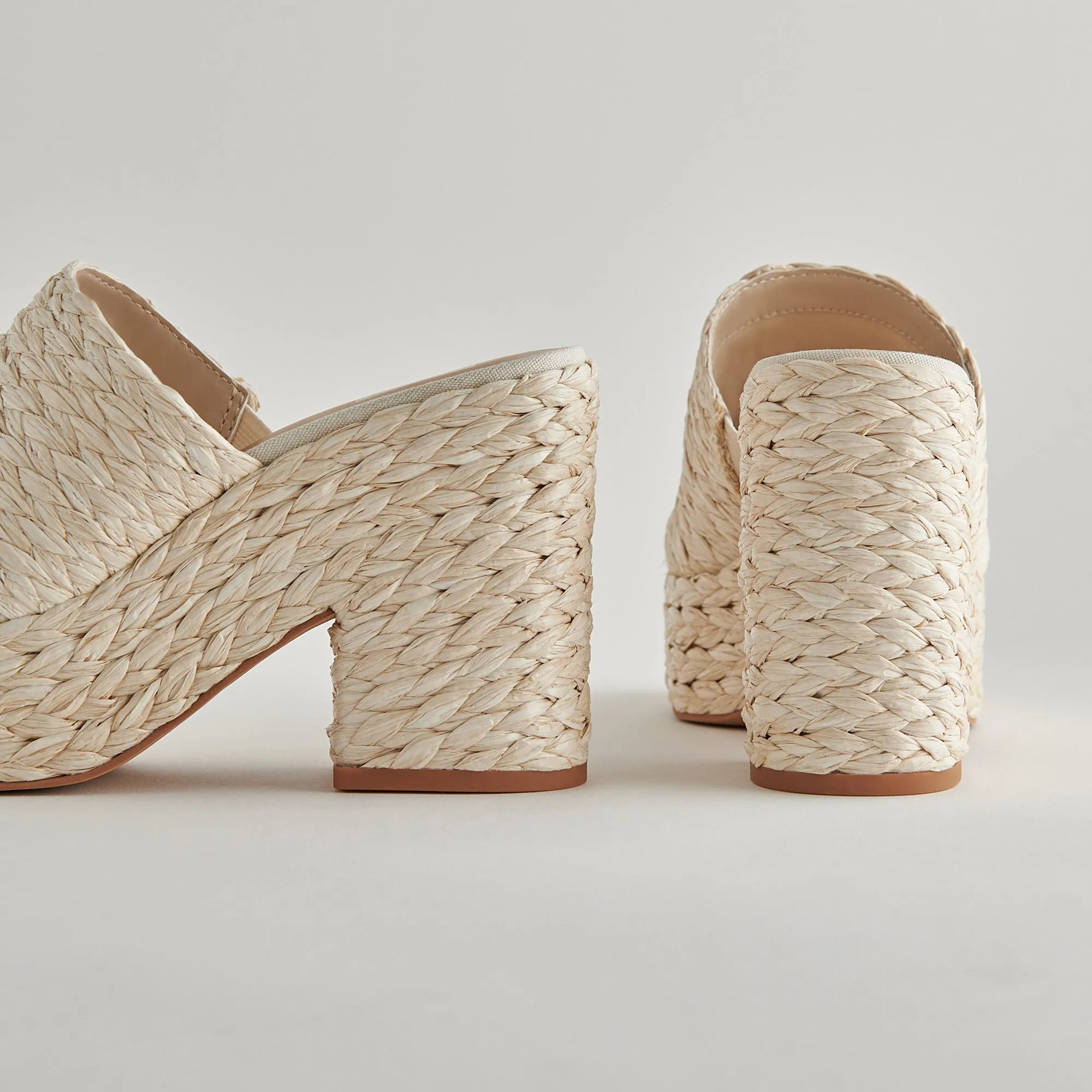 ELORA HEELS OFF WHITE RAFFIA