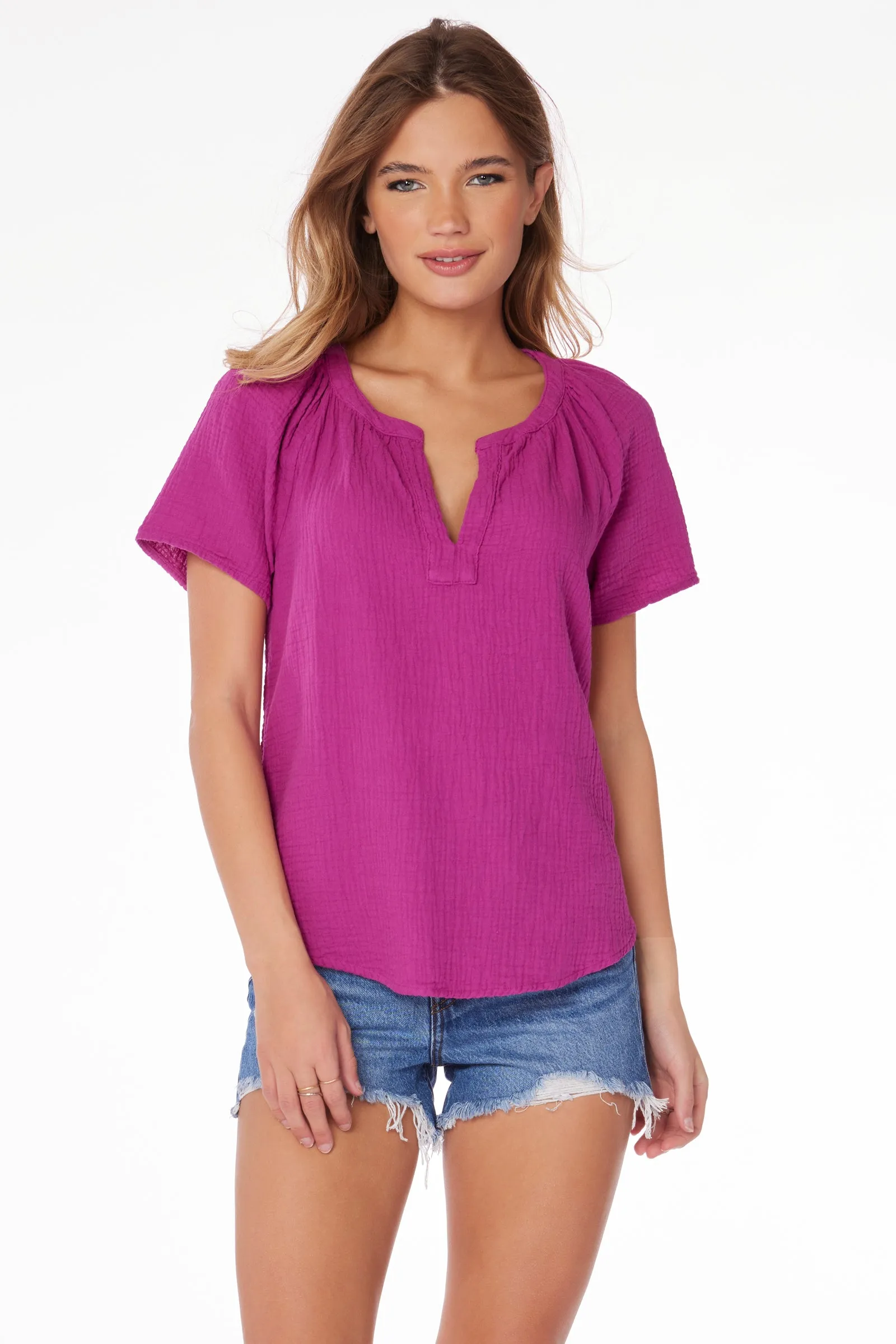 SPLIT NECK TOP